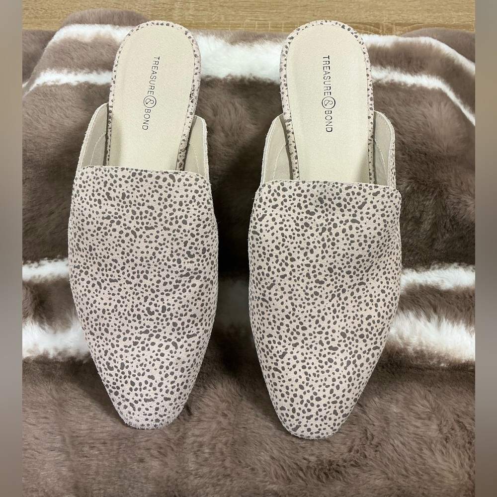 New Treasure & Bond Slides, Sz 8 - Picture 2 of 5